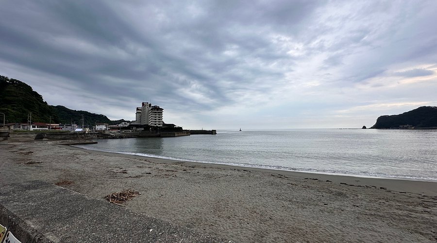 🏖️ 우치우라 해수욕장(우치우라 카이스이요쿠조) 이미지 1